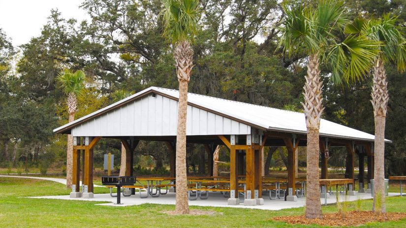 Large spacious shelter at Eagle Lake Park.