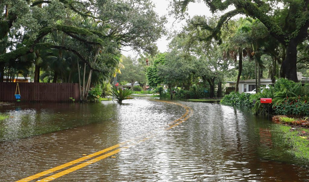 Fort Lauderdale street floods with water from Tropical Storm Eta.